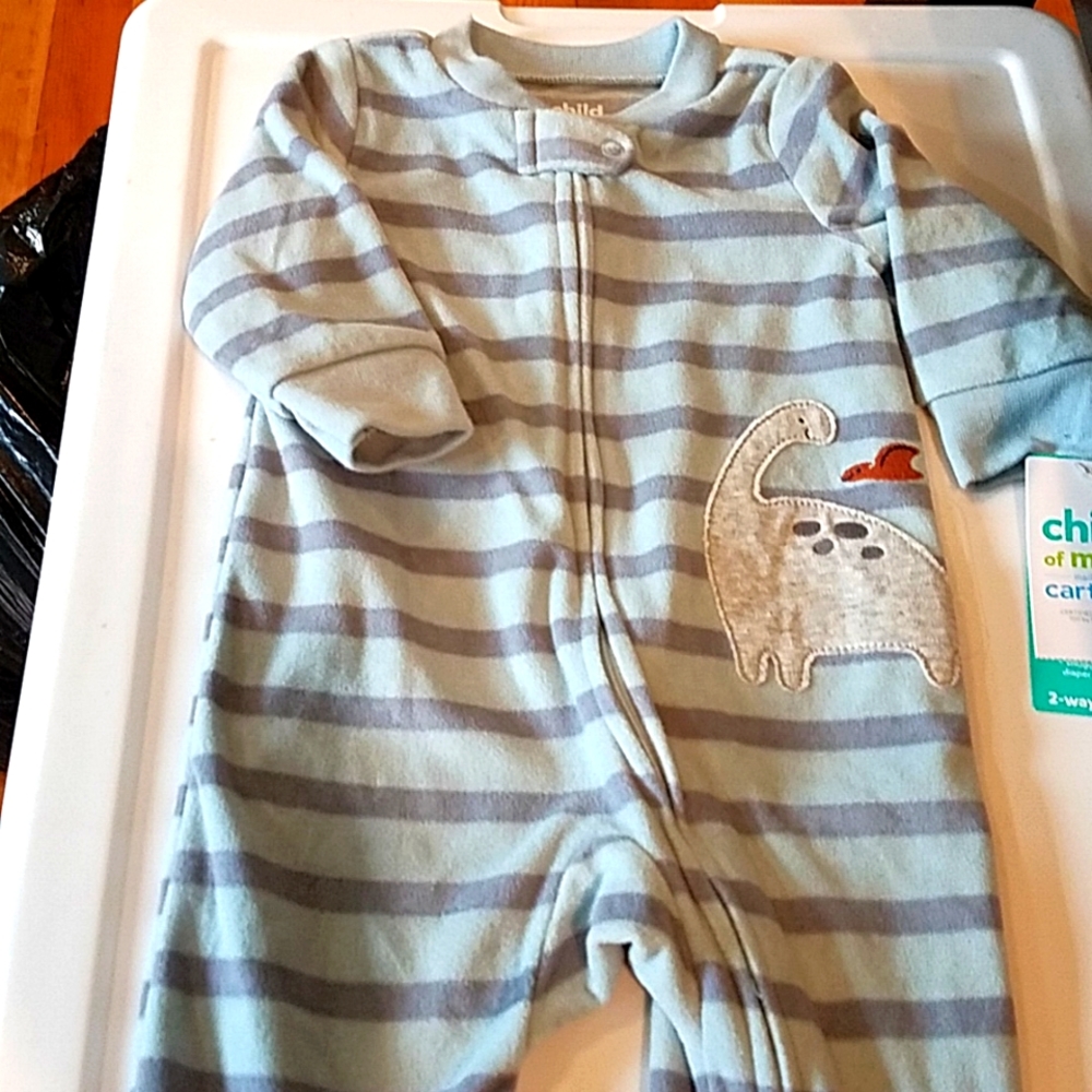 Tagless Dino sleeper